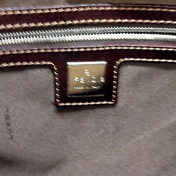 Fendi Baguette Shoulder Bag in Beige Canvas - Picture 11 of 16
